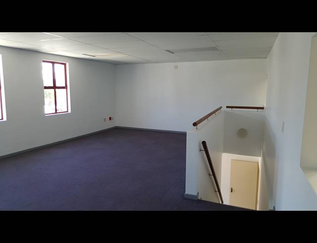 395M² FACTORY TO LET IN KILLARNEY GARDENS